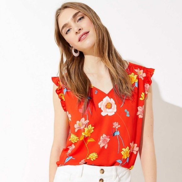 LOFT Tops - LOFT Lily Bar V-Back Floral Flutter Sleeve Top